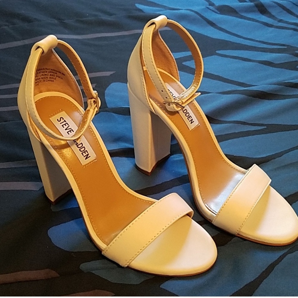 Steve Madden White Block Heel Sandals 6 Carrson